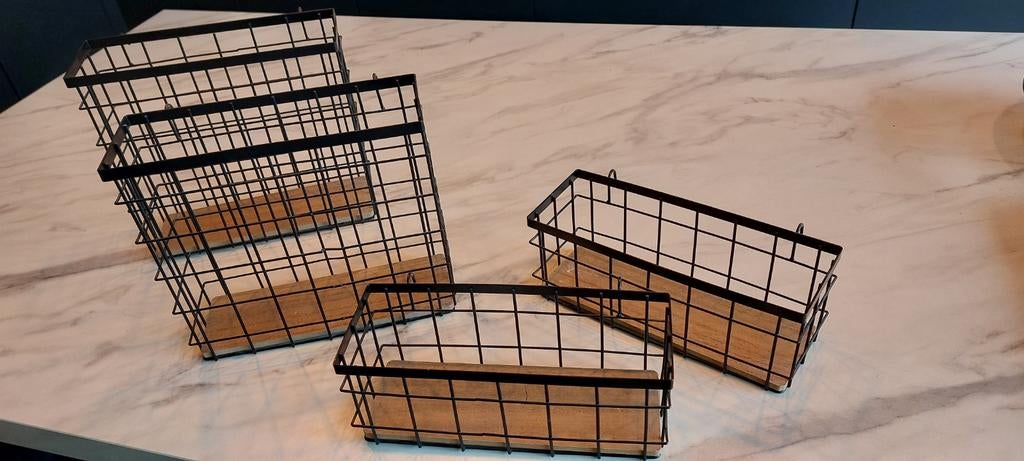 Xenos Ophang Bakjes - Set van 4, Huis en Inrichting, Ophalen, Overige materialen, Gebruikt, Mand