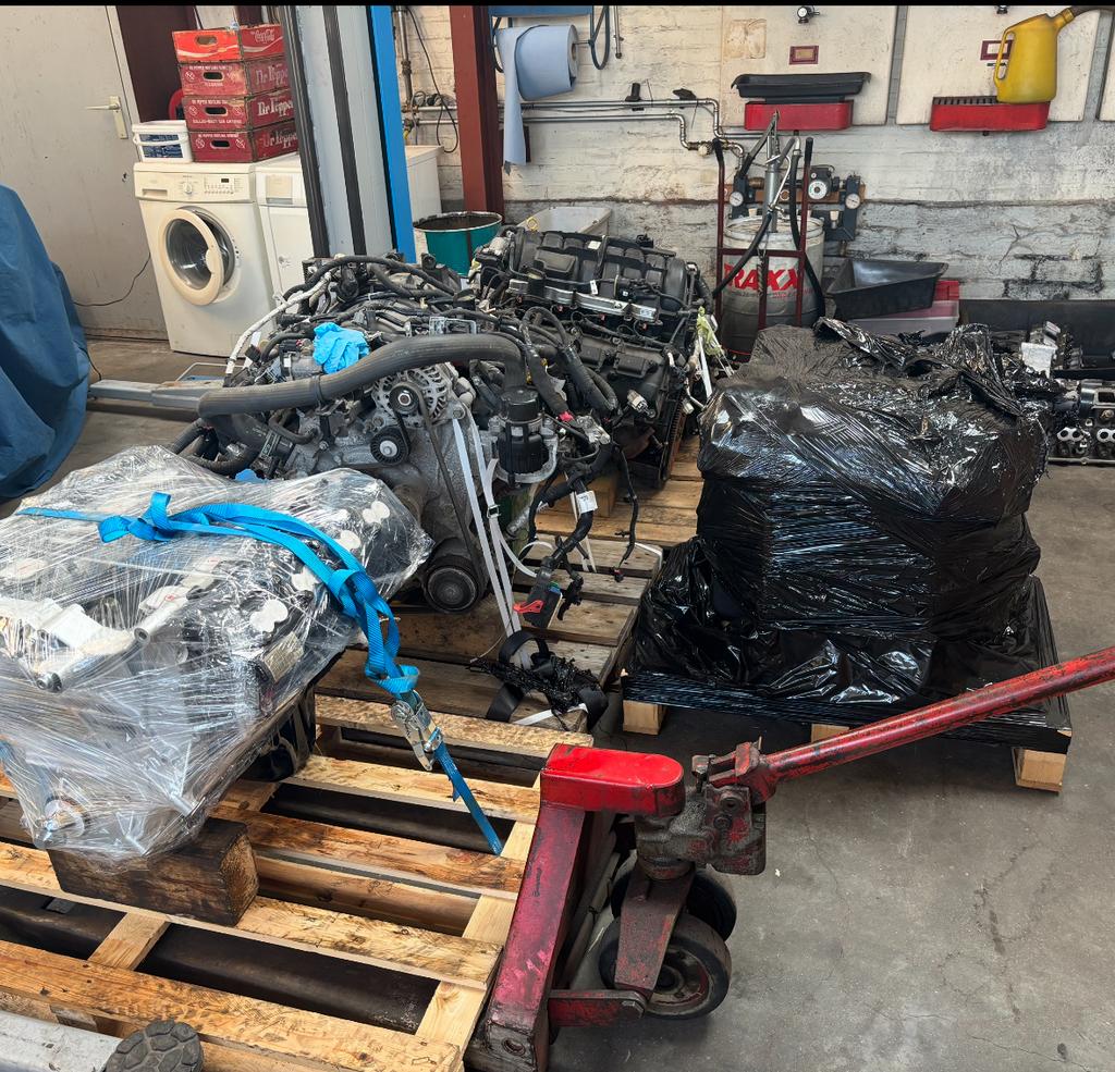 Dodge ram 1500 5.7 Hemi motoren gebruikt en gereviseerde, Ophalen, Dodge