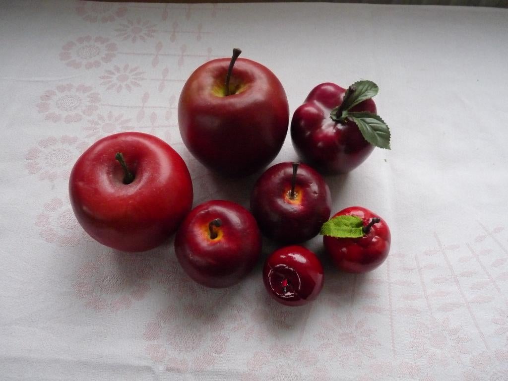 7 rood appels sierfruit ,bloemschikken reclameartikel deco, Ophalen of Verzenden, Nieuw, Gebruiksvoorwerp