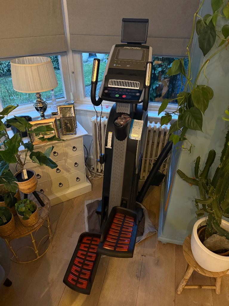 ProForm HIIT H14 Crosstrainer, Sport en Fitness, Fitnessapparatuur, Ophalen, Zo goed als nieuw, Crosstrainer, Metaal