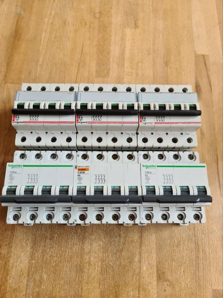 Diverse B6 automaten, Legrand, Merlin Gerin, Schneider,, Verzenden, Gebruikt