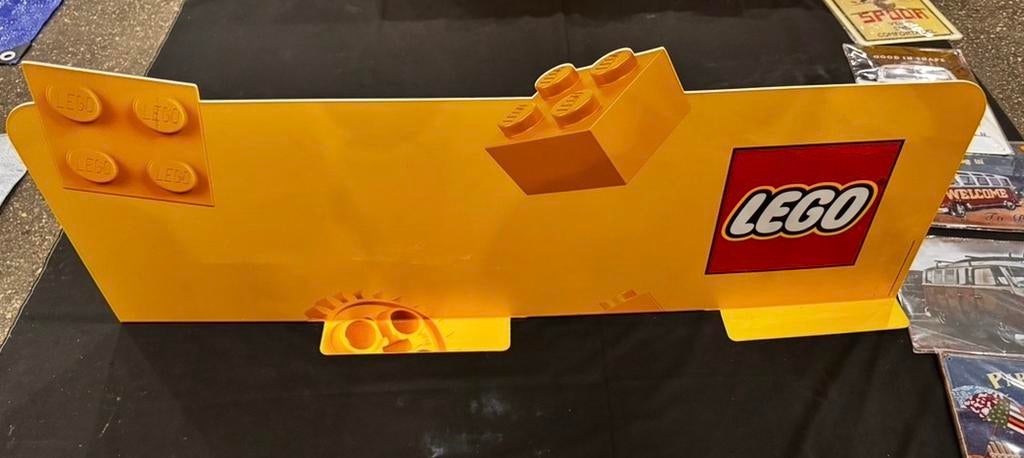 LEGO display plastiek voor boven op de kast, Ophalen