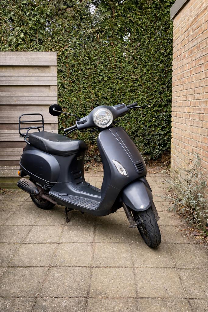 Senzo Riva Lux Scooter, Fietsen en Brommers, Scooters | Overige merken, Gebruikt, Maximaal 25 km/u, Benzine, Ophalen