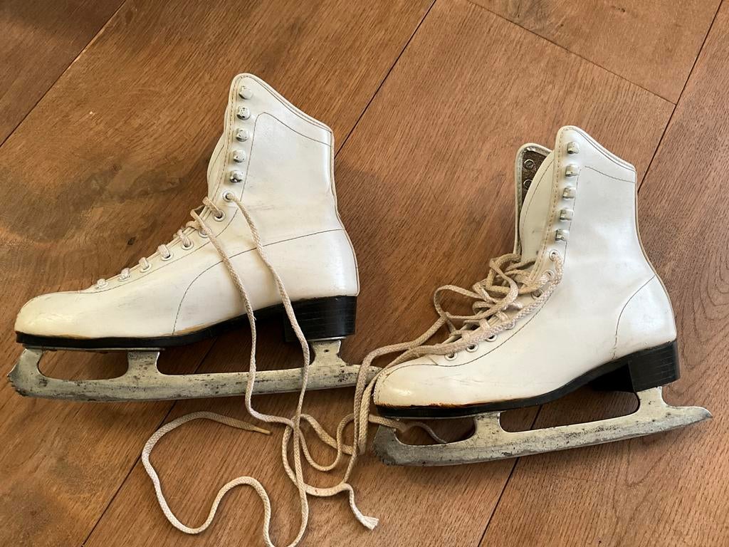 Witte Kunstschaatsen - Maat 37, Sport en Fitness, Schaatsen, Ophalen of Verzenden, Gebruikt, Kunstschaatsen