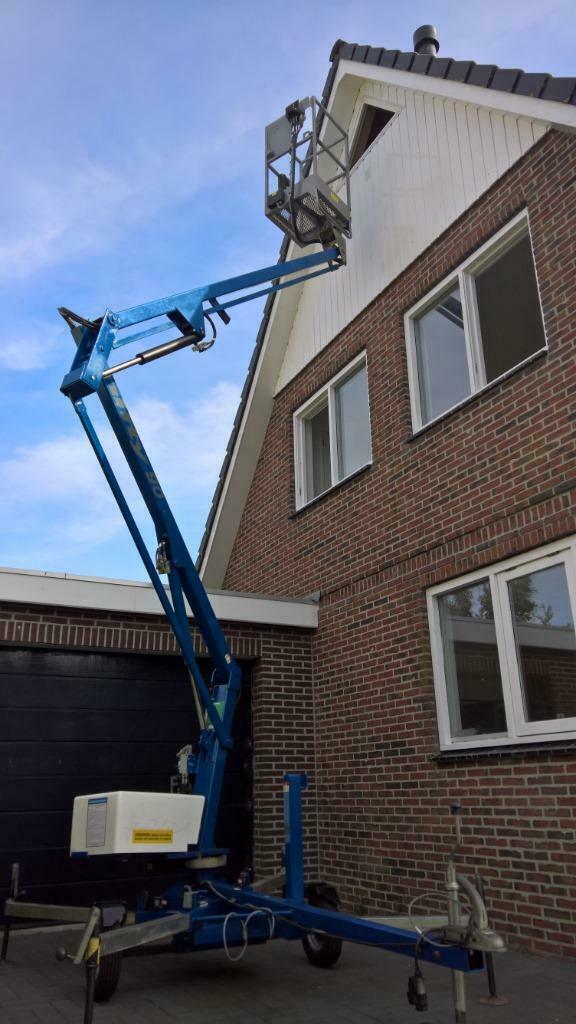 Hoogwerker huur huren verhuur 9,5m, rijbewijs B, 75cm breed, Zakelijke goederen, Machines en Bouw | Liften, Steigers en Ladders