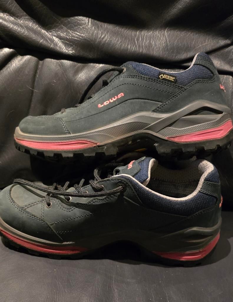 Lowa wandelschoen dames maat  38, Ophalen of Verzenden, Zo goed als nieuw, Schoenen