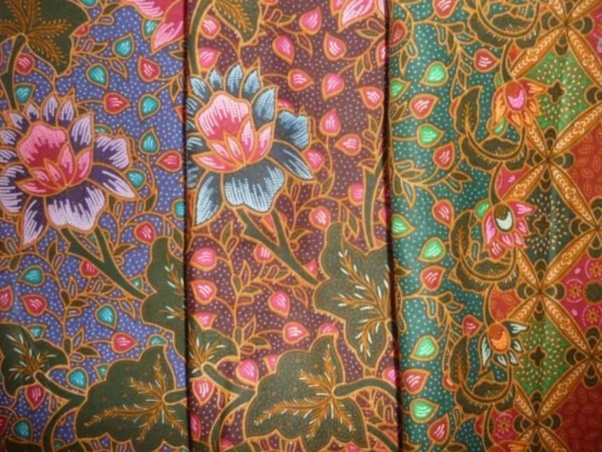 Gezocht Ratna Dewi sarong stof, Ophalen of Verzenden, Katoen, 30 tot 200 cm, 120 cm of meer