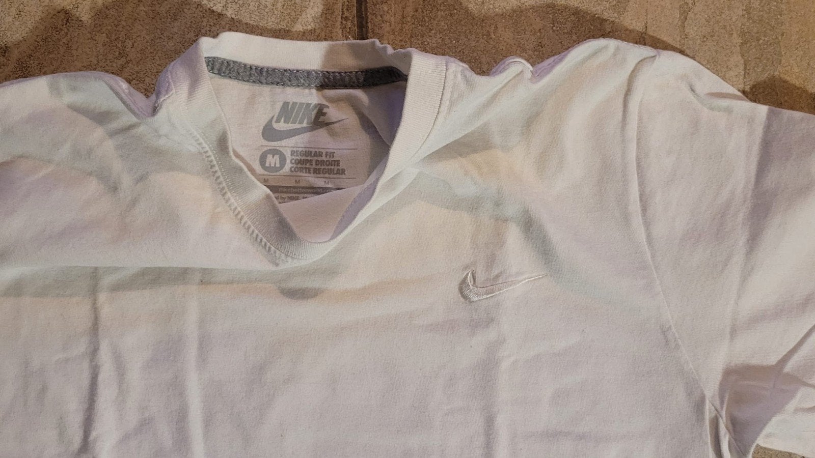 Nike wit t- shirt korte mouw, strechmateriaal, Ophalen of Verzenden, Zo goed als nieuw, Wit