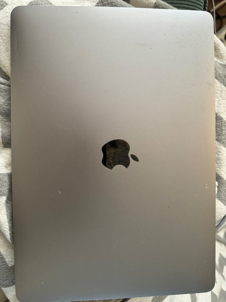 MacBook Pro 13-inch (2019) Defect scherm. Werkt verder goed, Computers en Software, Apple Macbooks, MacBook Pro, 2 tot 3 Ghz, 13 inch