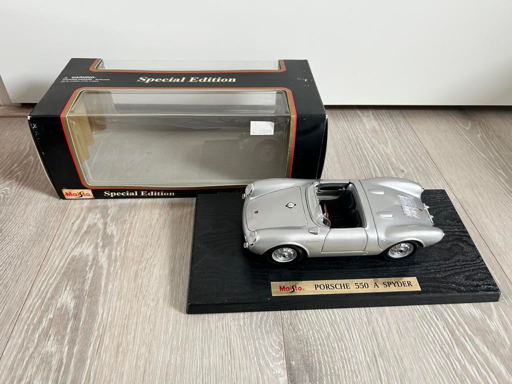 1:18 Maisto Porsche 550 A Spyder Grijs In doos, Ophalen of Verzenden, Gebruikt, Auto, Maisto