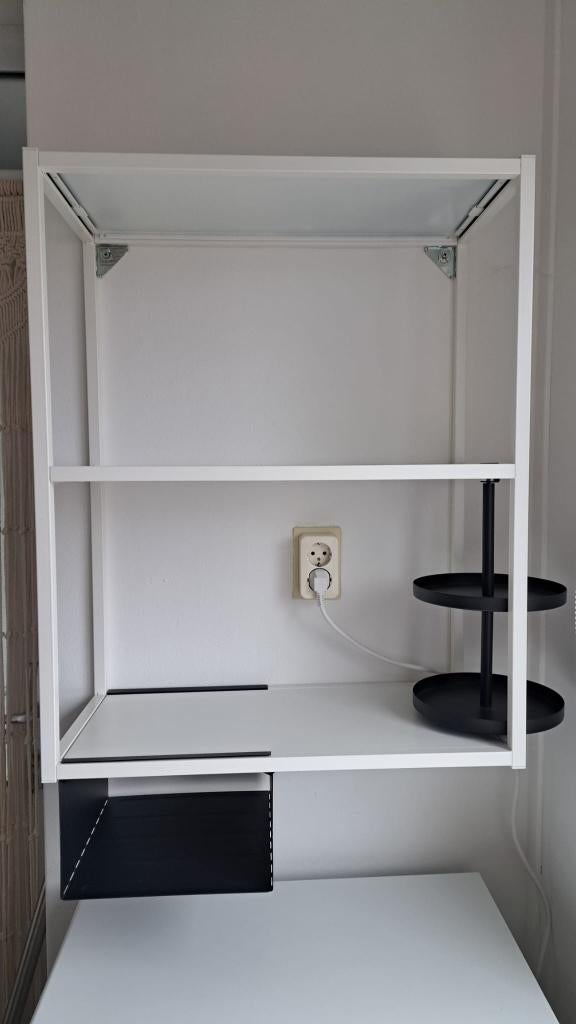 Enhet open kastje, Ophalen, Met plank(en), Zo goed als nieuw, Minder dan 150 cm