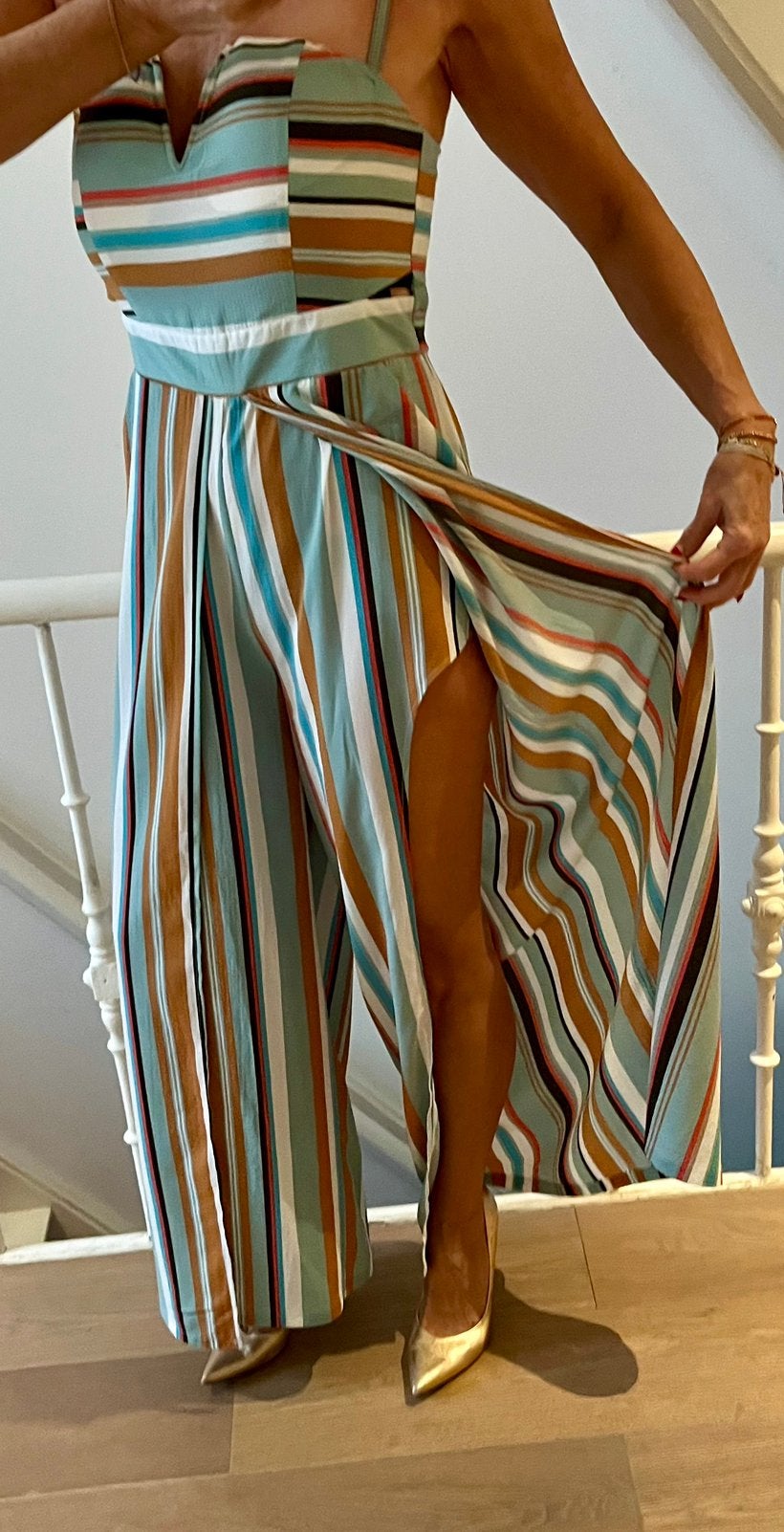 Prachtige zomer jumpsuit met hoge split maat M, Kleding | Dames, Verzenden, Zo goed als nieuw, Maat 38/40 (M), Meerkleurig