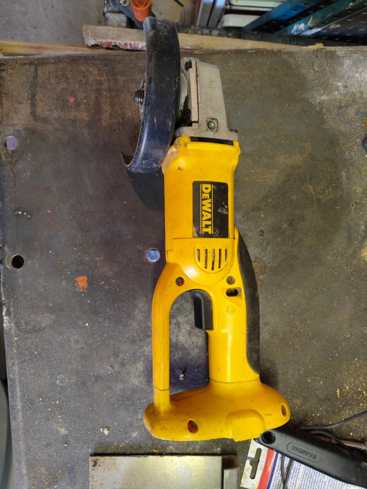 DeWalt 18V Haakse Slijper DC410 - zonder Accu, Ophalen of Verzenden, Gebruikt, Haakse slijper, DeWalt