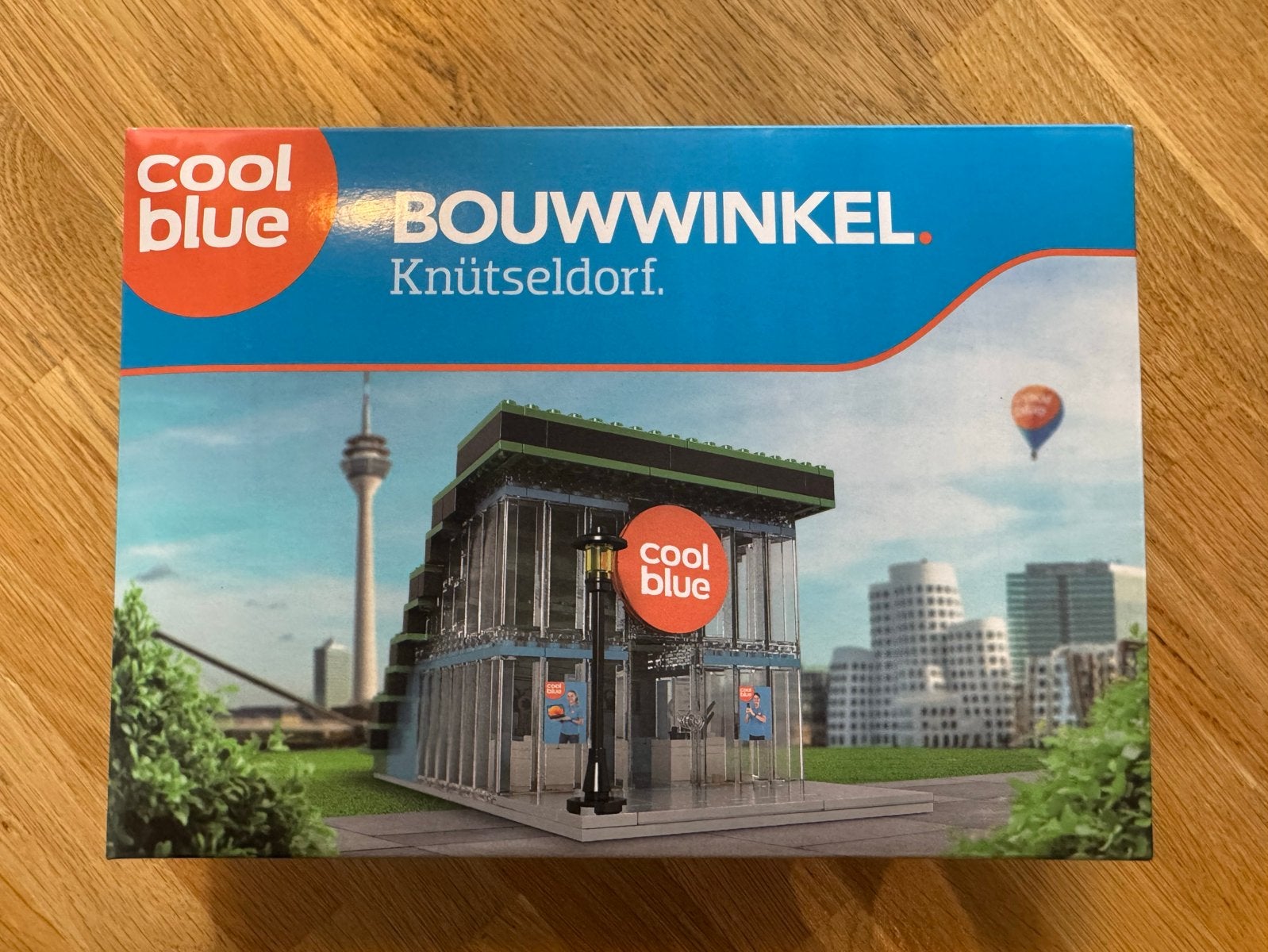 Coolblue Bouwwinkel Knütseldorf Knutselset, Gebouwen, Nieuw, Meerkleurig, Ophalen of Verzenden