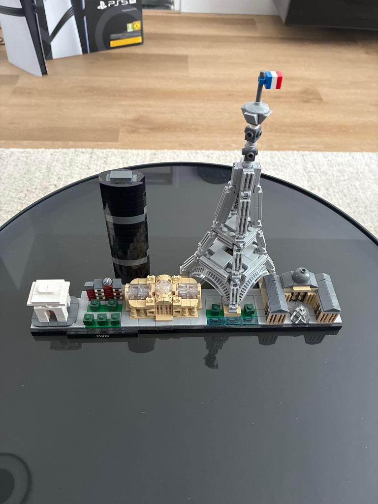 LEGO Architecture Parijs Skyline 21044 - Zo goed als nieuw, Ophalen of Verzenden, Zo goed als nieuw