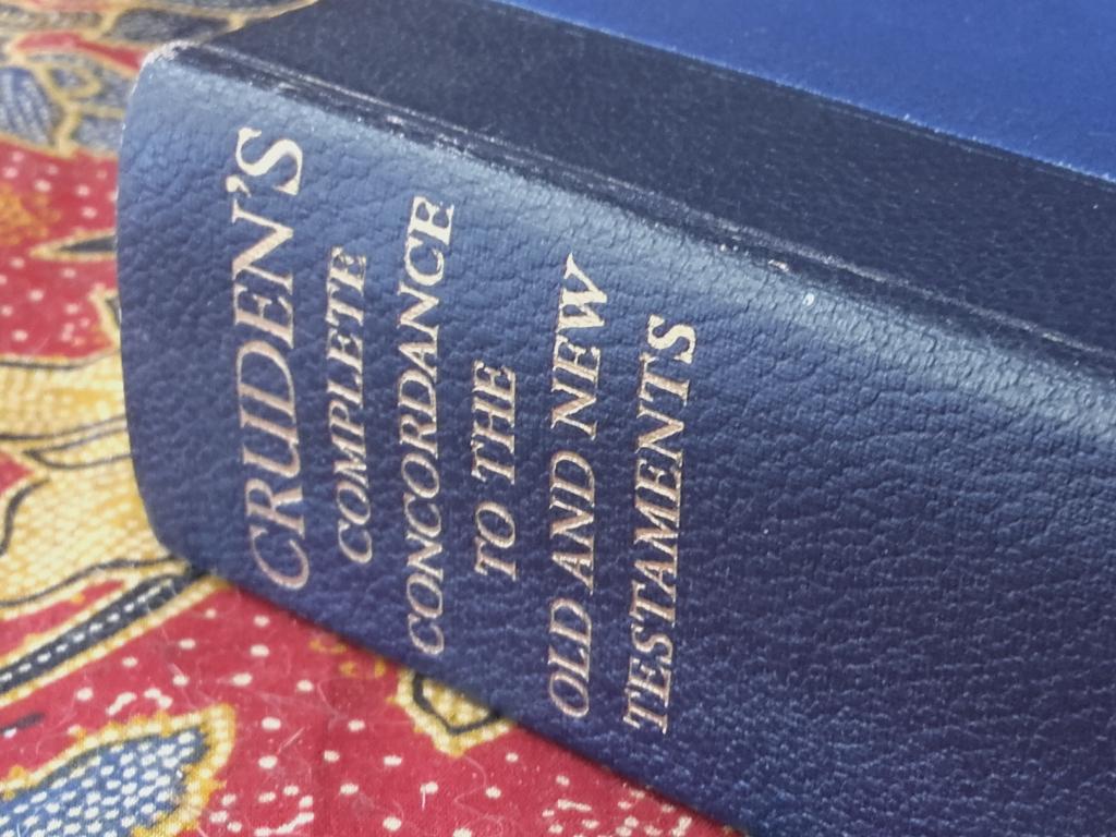 Mooi oud religieus boek uit Engeland door Alexander Cruden., Ophalen of Verzenden, Alexander Cruden
