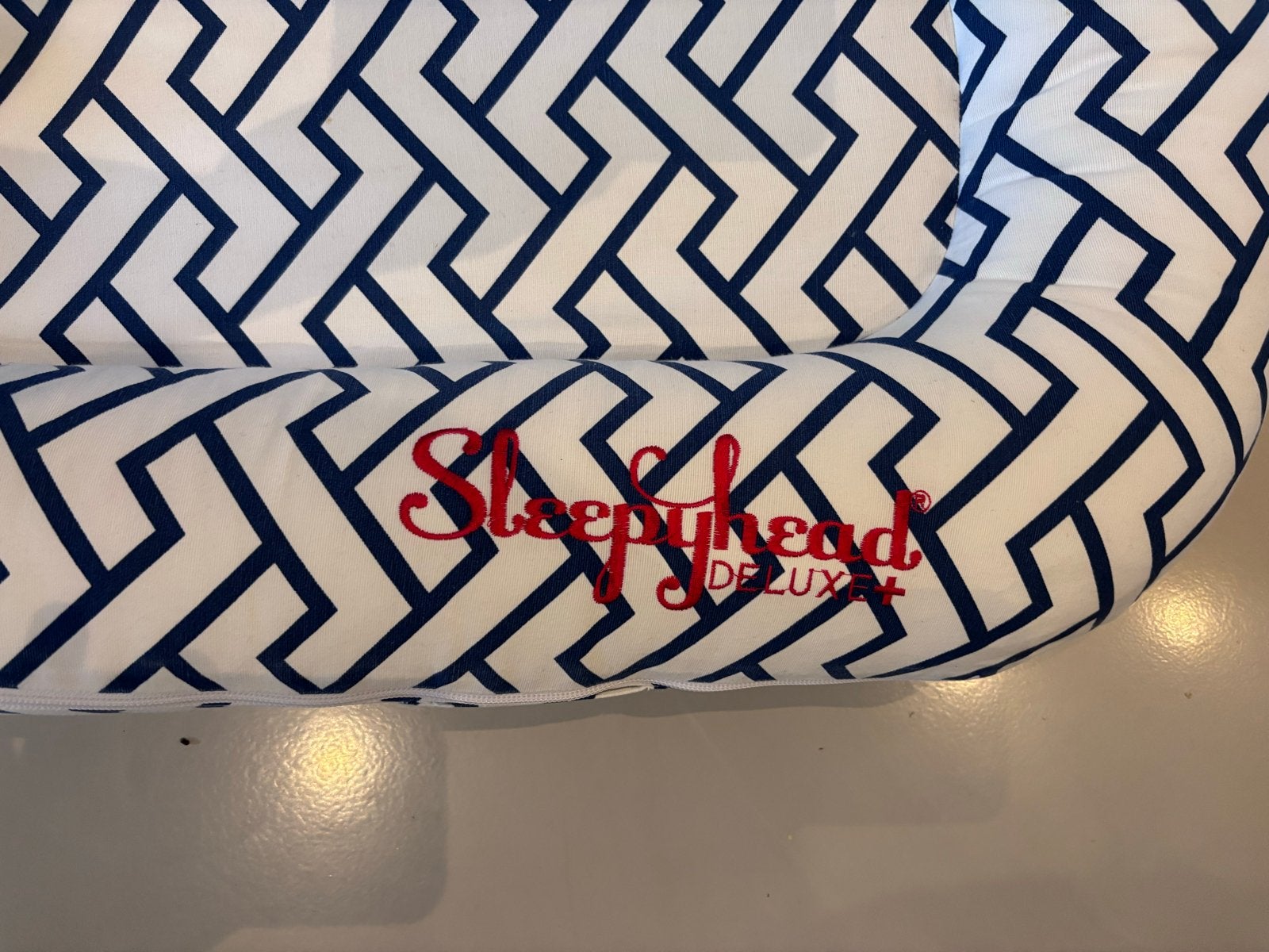 Sleepyhead Deluxe+ babynestje met extra hoes, Ophalen of Verzenden, Zo goed als nieuw