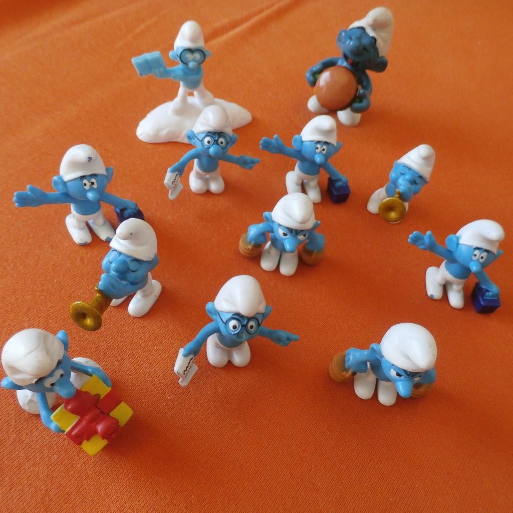 10 smurfen - 4 cm hoog plus 1 smurf 5,5 cm hoog plus 1x 4,5, Ophalen of Verzenden, Zo goed als nieuw, Verschillende Smurfen, Poppetje, Figuurtje of Knuffel