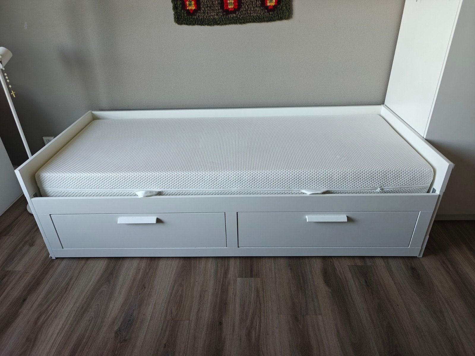 Uitschuifbare slaapbank/logeerbed met matras en 2 lades