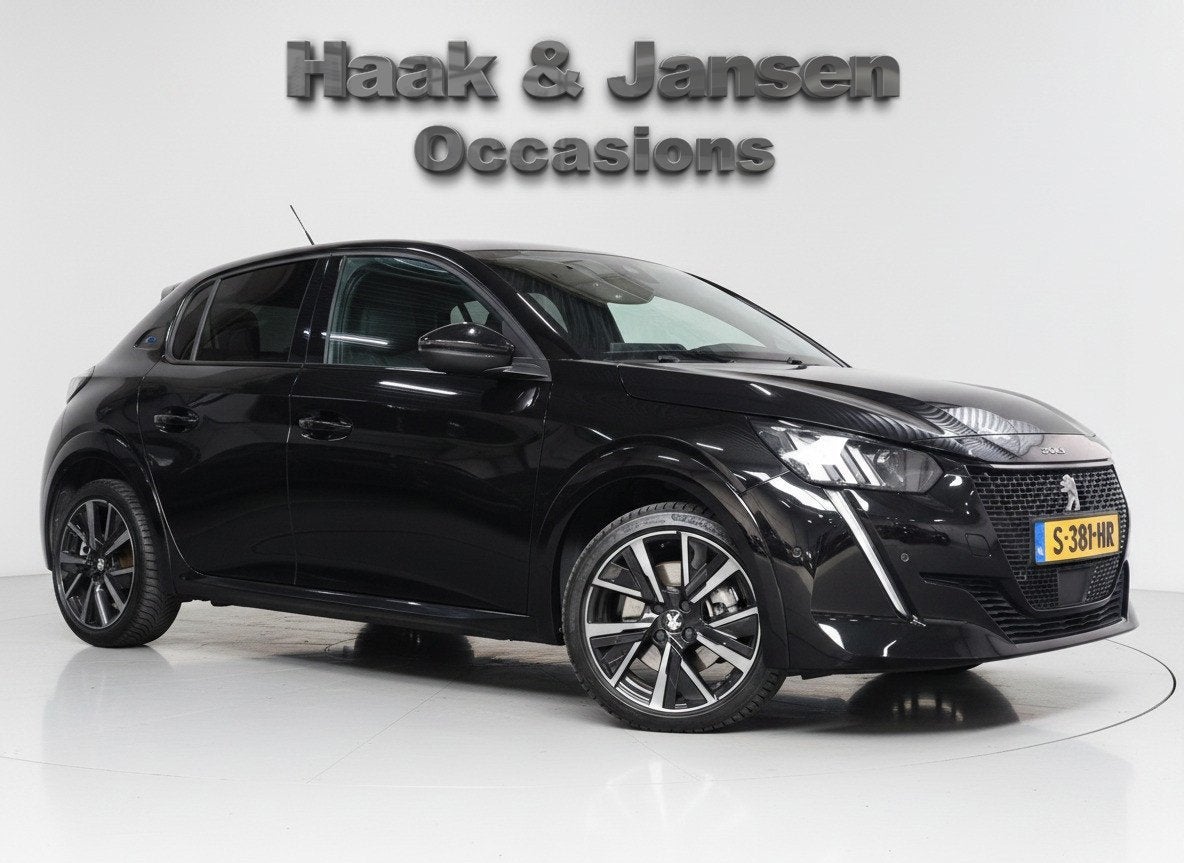 Peugeot E-208 EV GT- Line 350 50 kWh Camera carplay Leder, Auto's, Peugeot, 136 pk, Gebruikt, Parkeersensor, Zwart