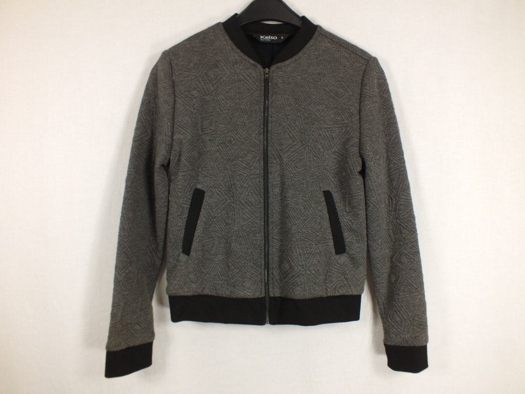 Stoer zwart-grijs vest mt 6 (122) merk Kelzo Petite, Meisje, ., Trui of Vest, Ophalen of Verzenden