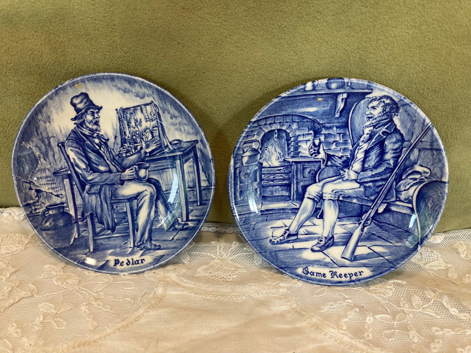 Petit Fours schaaltje Enoch Wedgwood (050823), Ophalen of Verzenden, Gebruikt, Aardewerk, Schaal of Schalen