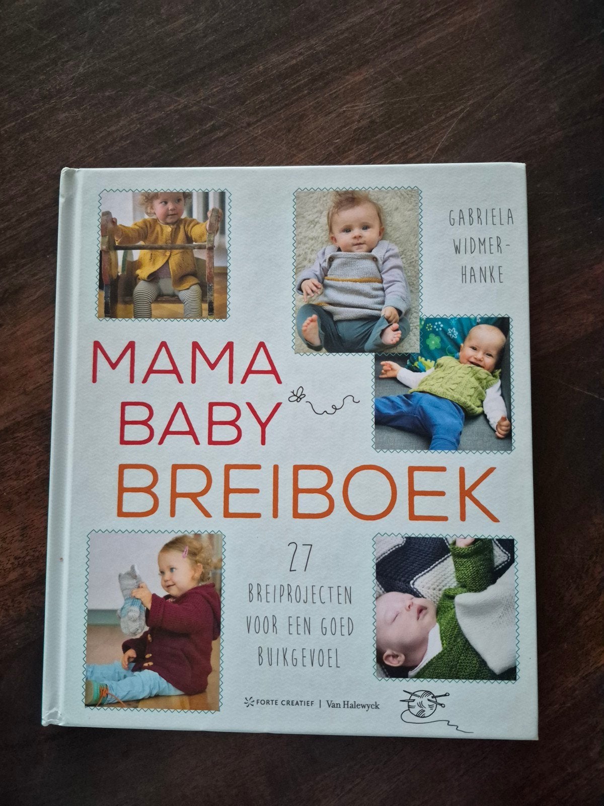 Mama Baby breiboek, Ophalen of Verzenden, Zo goed als nieuw, Breien, Patroon of Boek