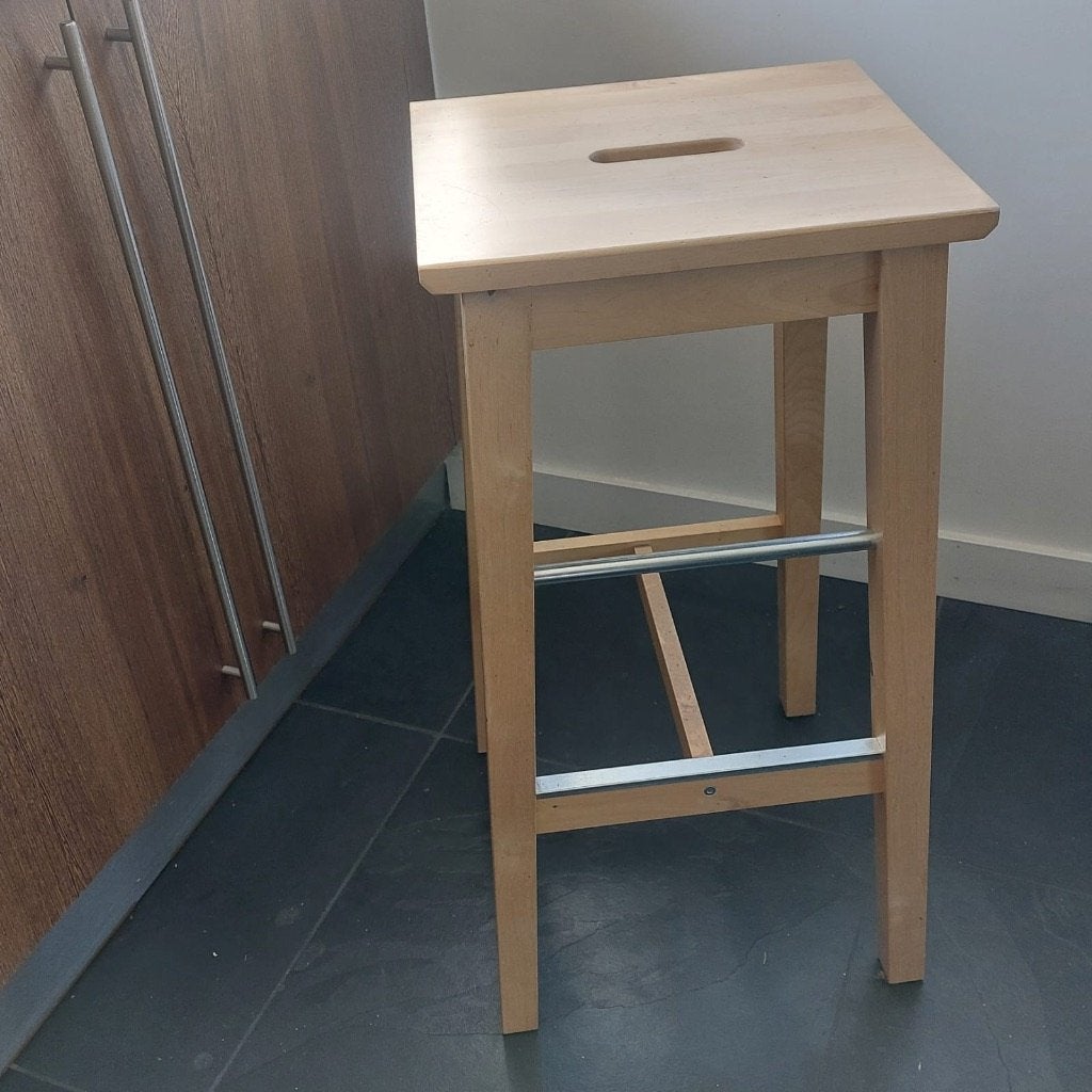 Ikea bosse, hele nette barkruk, Ophalen, 60 tot 90 cm, Zo goed als nieuw, 1 kruk