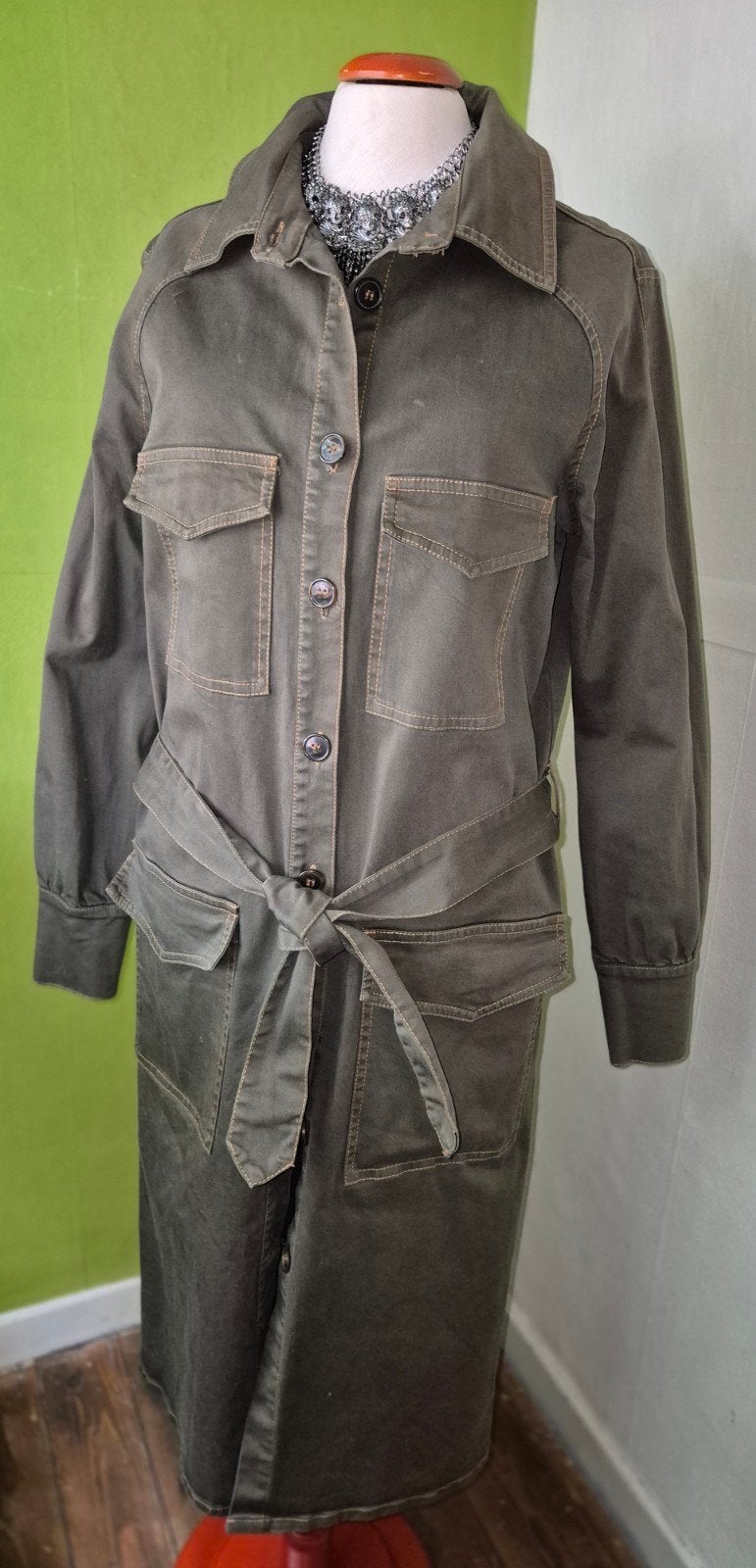 Groene trenchcoat jas van Grungemama, maat 38, Kleding | Dames, Maat 38/40 (M), Grungemama, Ophalen of Verzenden, Zo goed als nieuw