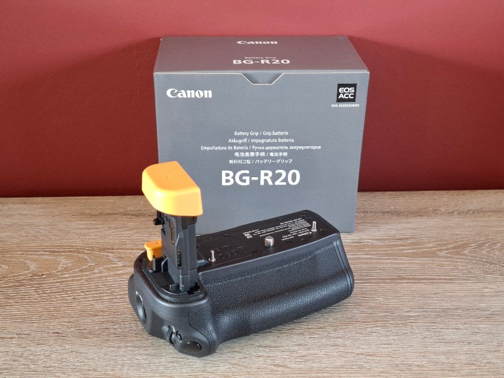 Te koop: Canon BG-R20 batterygrip voor de Canon R5 Mark II, Ophalen, Canon, Canon, Batterygrip