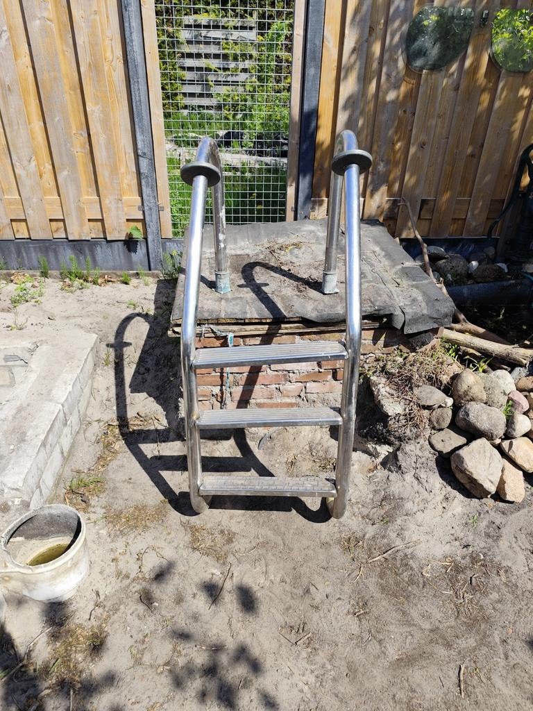 Vaste zwembad trap - ideaal voor inbouwzwembad, Tuin en Terras, Zwembaden, Ophalen, Gebruikt, Inbouwzwembad