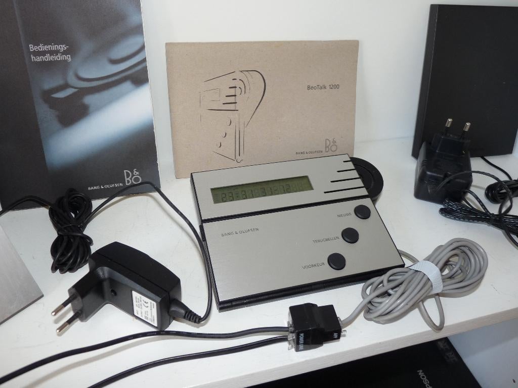 Beocom6000 telefoon plus Beotalk1200 plus Beoline pstn basis, Telecommunicatie, Verzenden, Gebruikt, 1 handset