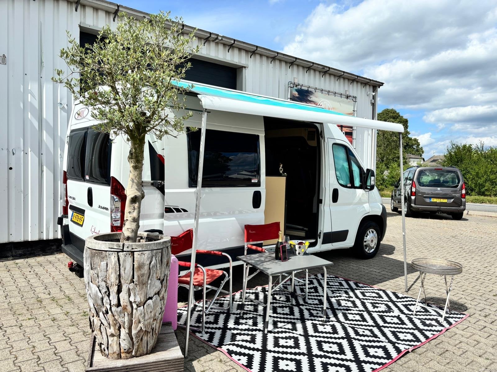 Caravans And Camping Pössl