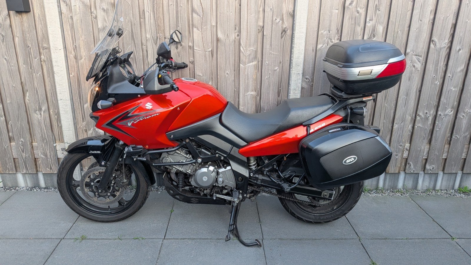 Suzuki V-strom 650 ABS '09 - Volledig uitgerust!, 2 cilinders, Motorrijbewijs A, Gebruikt, Particulier