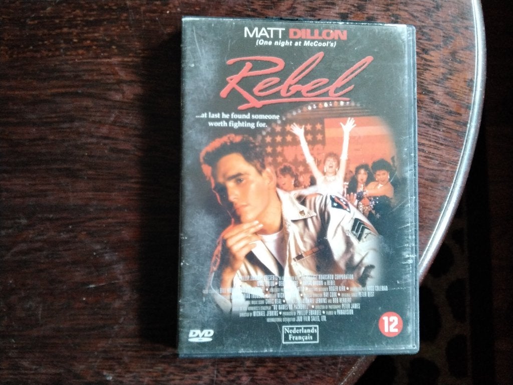 Rebel, origineel, Engels, Nederlands, Zo goed als nieuw, Vanaf 12 jaar