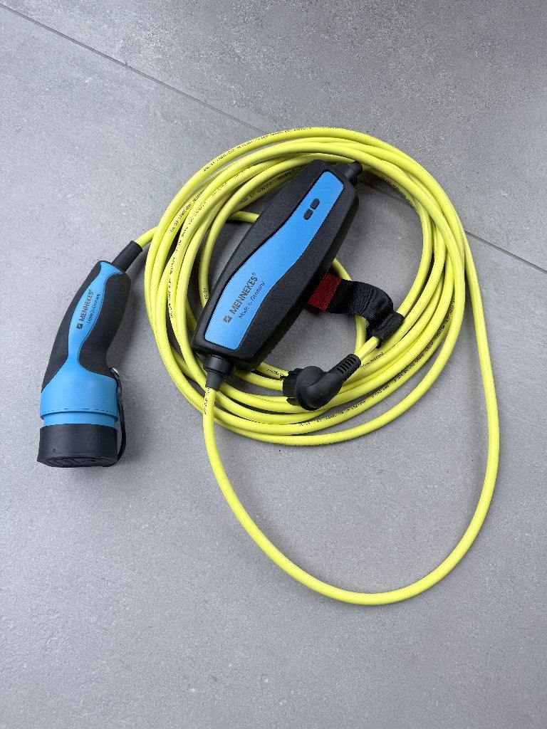 Mennekes Mode 2 laadkabel 8 m Type 2 - Schuko, Auto diversen, Ophalen of Verzenden, Zo goed als nieuw, Laadkabel