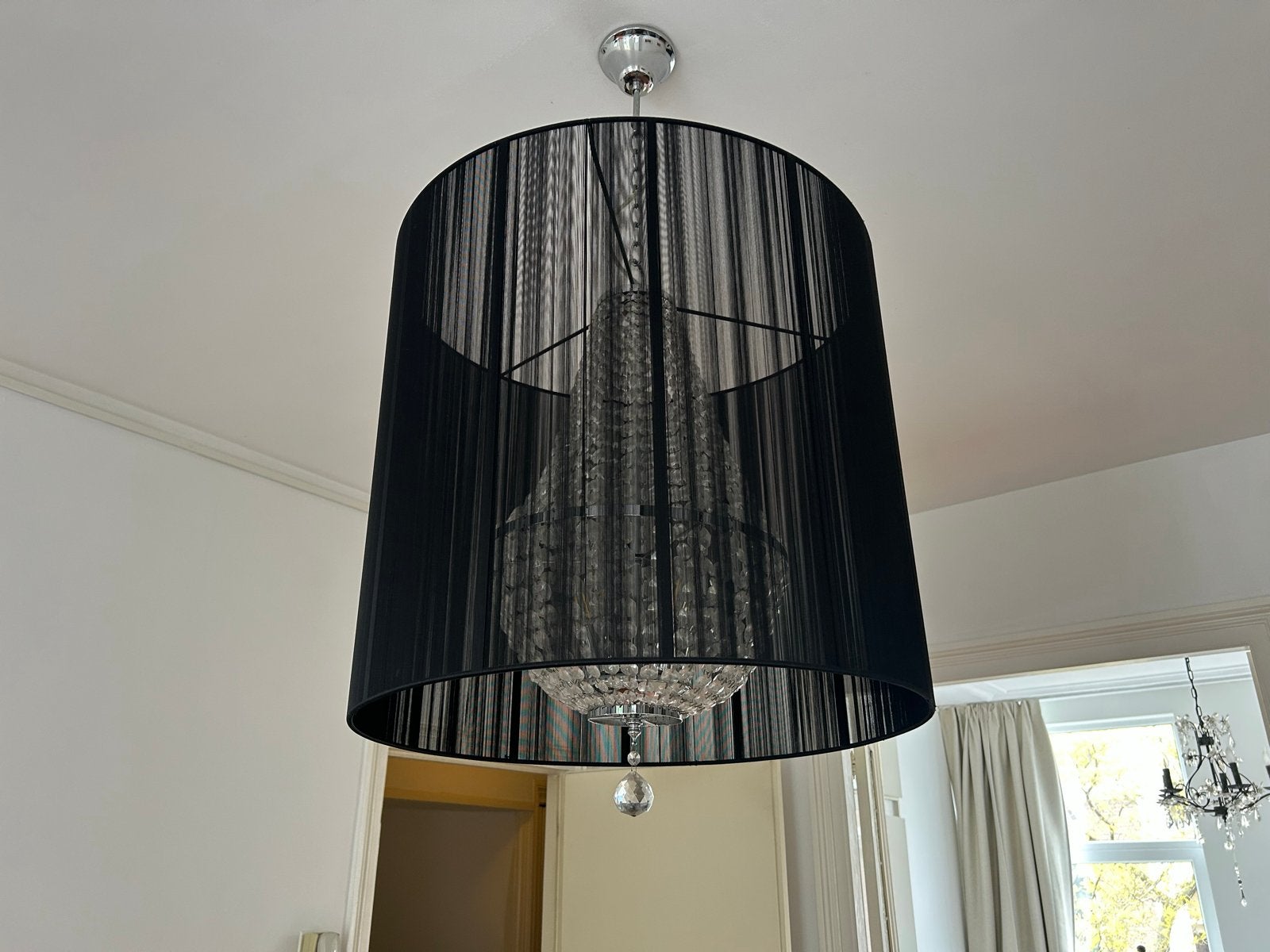 Elegante hanglamp met zwarte kap en kristallen, Huis en Inrichting, Ophalen, Zo goed als nieuw, Metaal, E27 (groot)