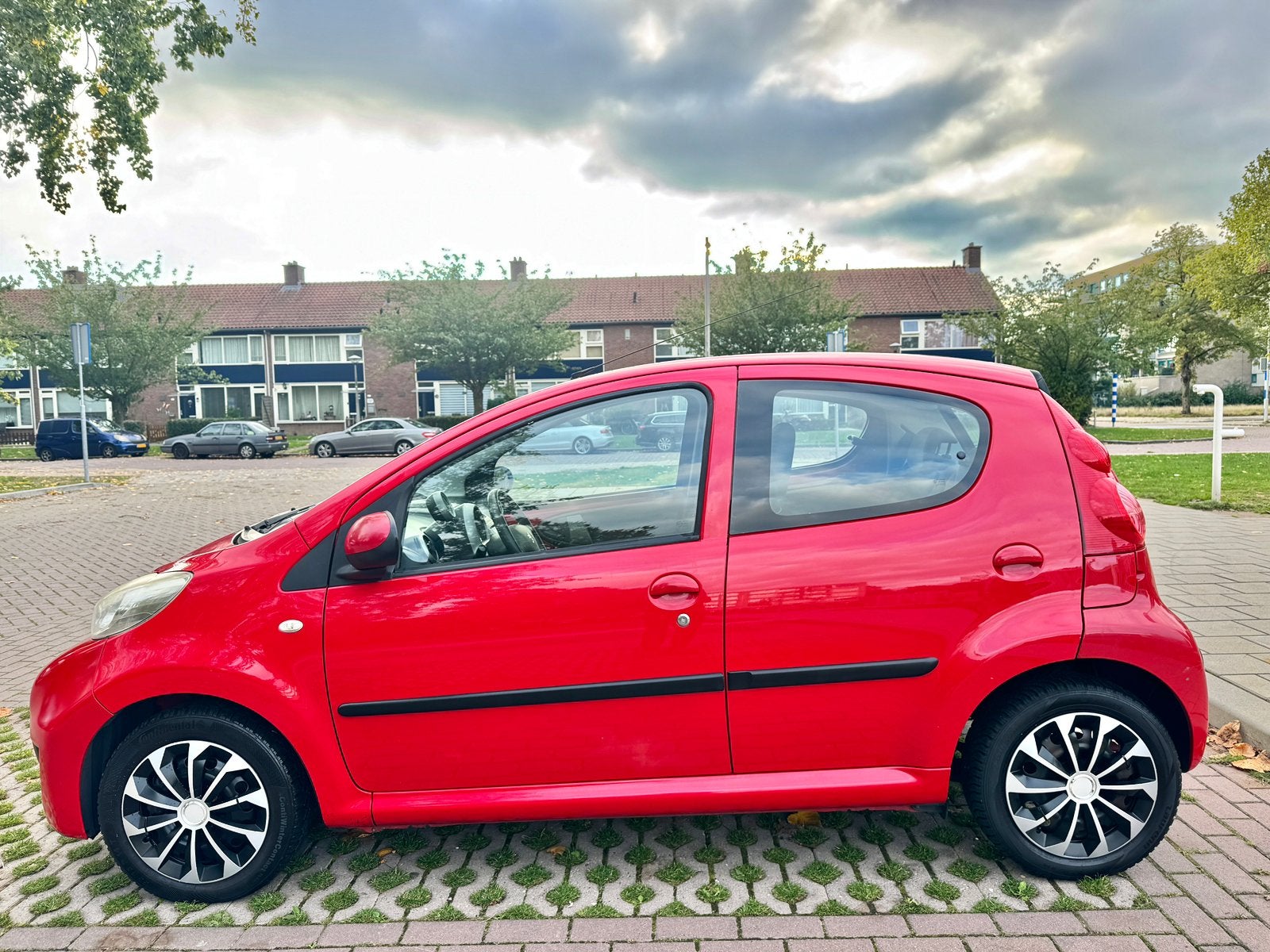 Peugeot 107| 2009| 5 DRS | AİRCO | E-RAMEN | NİEUW APK |, Auto's, Voorwielaandrijving, 4 stoelen, 68 pk, Handgeschakeld