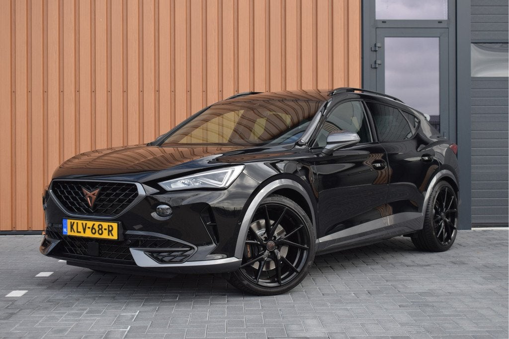 CUPRA Formentor 1.4 e-Hybrid VZ Copper Edition | Pano | Trek, Auto's, Cupra, Gebruikt, 4 cilinders, Leder en Stof, Zwart