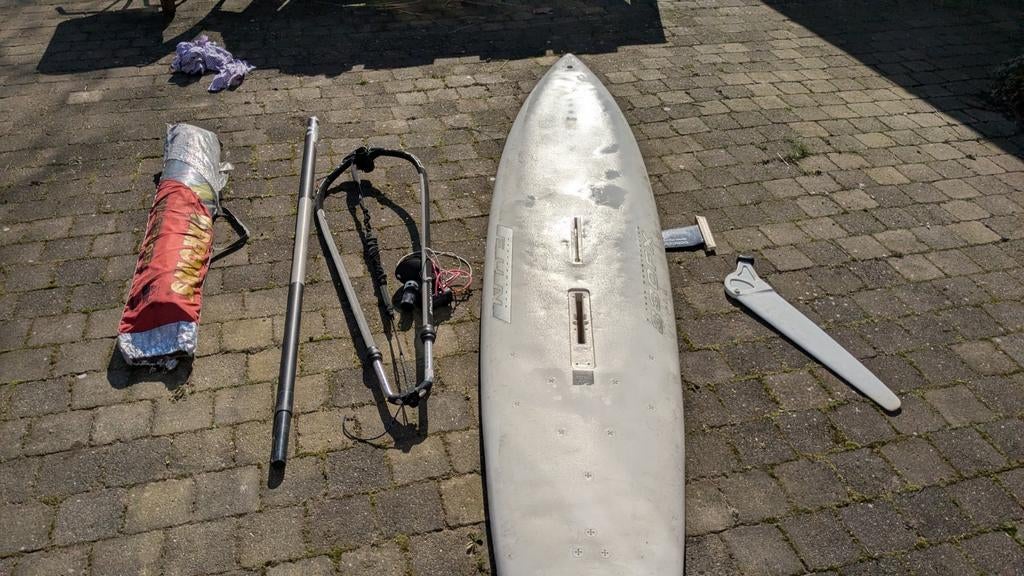 Hi-Fly Windsurf Board 330FX met Zeil - Complete Set, Watersport en Boten, Ophalen, Gebruikt, 300 cm of meer, Met vin(nen)