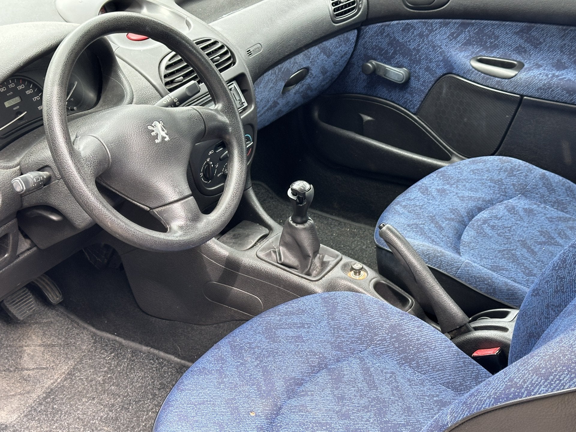 Peugeot 206 1.1 XN (bj 2001), foto 12
