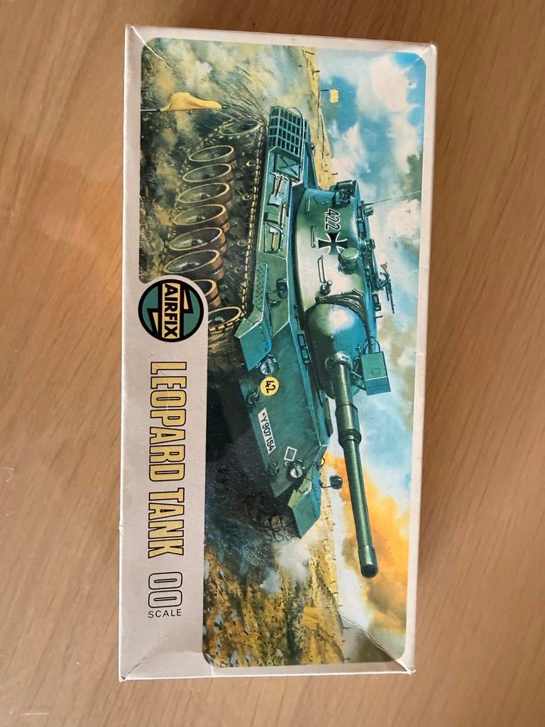 Airfix bouwpakket Leopard 1 tank (nieuw) 1973, Ophalen of Verzenden, Zo goed als nieuw, Airfix, Tank