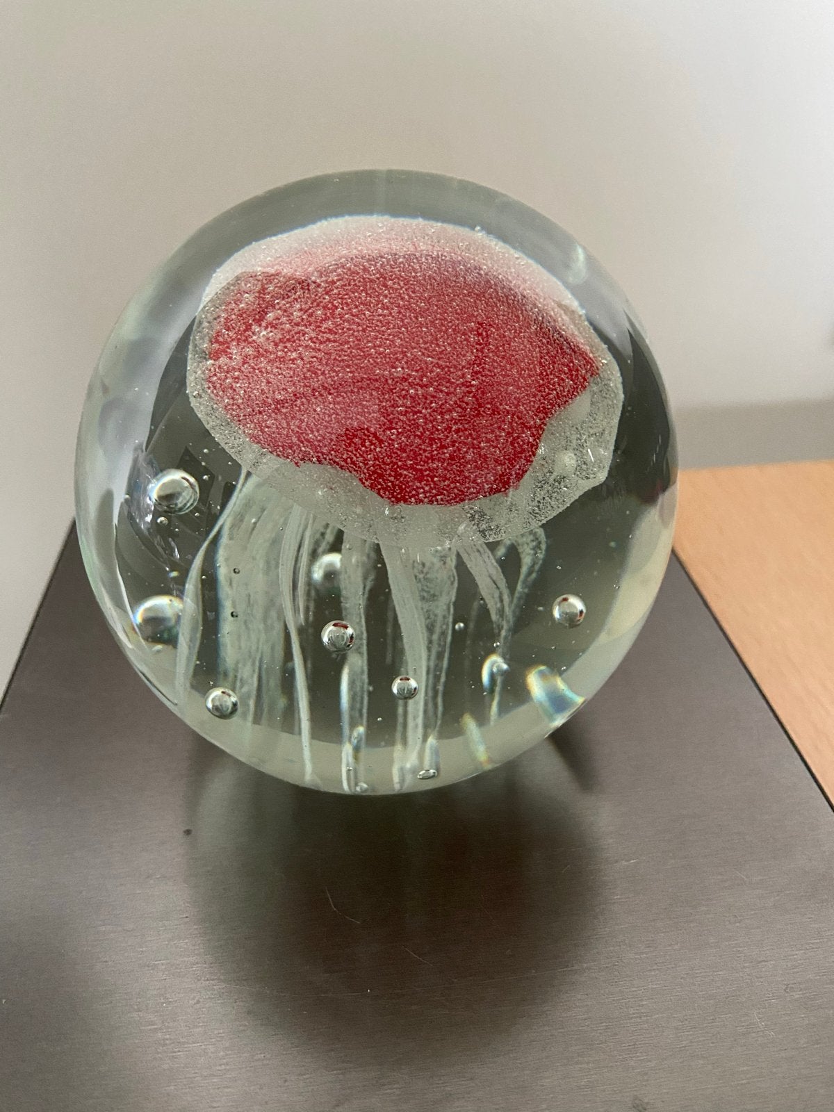 Glazen kwallen ornament met rode kwallen, Ophalen, Zo goed als nieuw, Modern, Glas