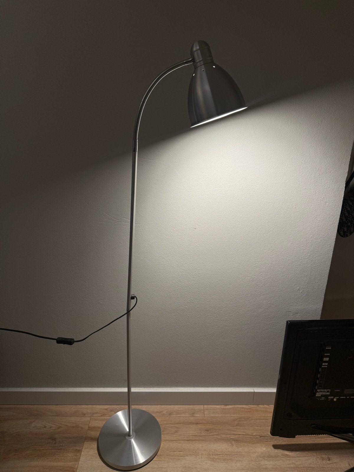 Ikea vloerlamp met flexibele arm, Ophalen, E27 (groot), Zo goed als nieuw, Metaal