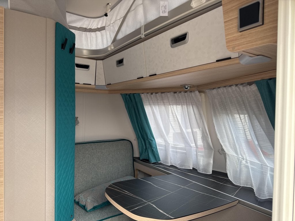 Eriba Touring 430 URBAN Orlando AANBIEDING, Eriba, Dwarsbed, Bedrijf, Kleine zit