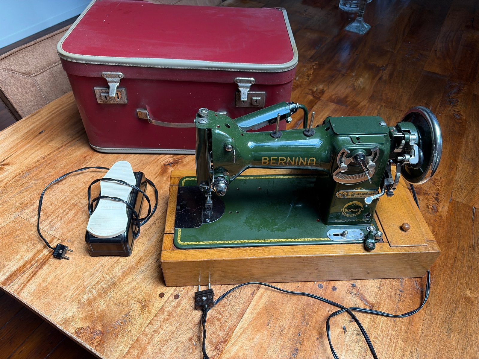 Vintage Bernina Naaimachine met Koffer - Groen, Ophalen
