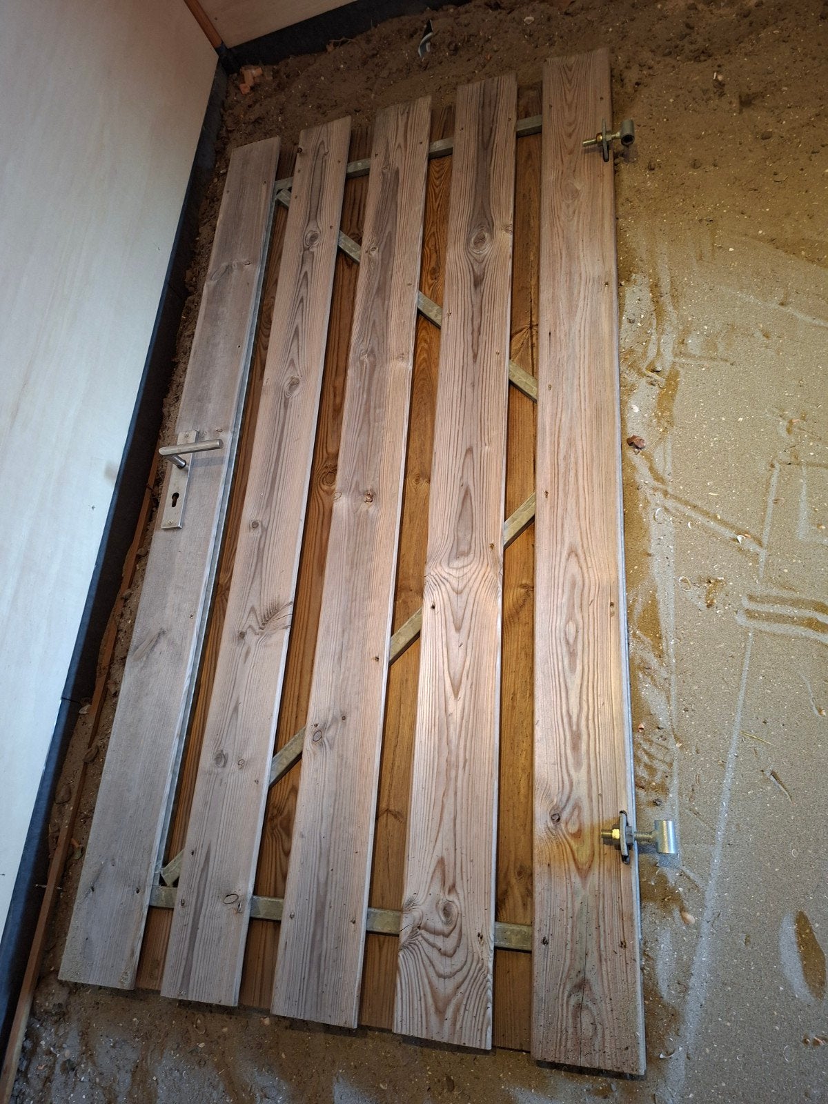 Tuindeur, stalen frame, deurbeslag, slot en sleutels 90x180., Ophalen, Hout, Minder dan 3 meter, 1 tot 2 meter