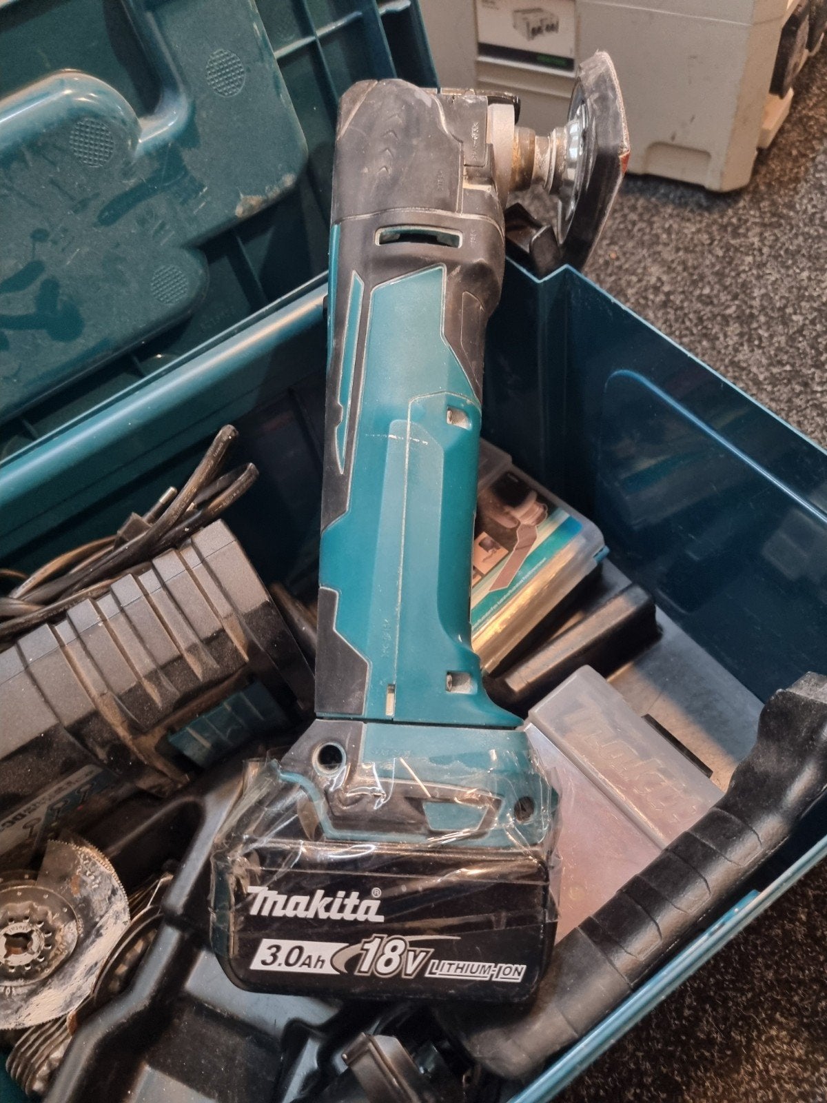 Makita Multitool DTM51 2021, Gebruikt, Info@makita.nl, Makita Corporation, Ophalen of Verzenden