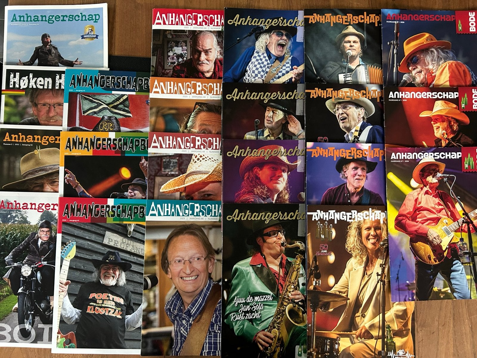 Normaal fanclubbladen Anhangerschap - 22 stuks, Ophalen of Verzenden, 1980 tot heden, Nederland, Tijdschrift