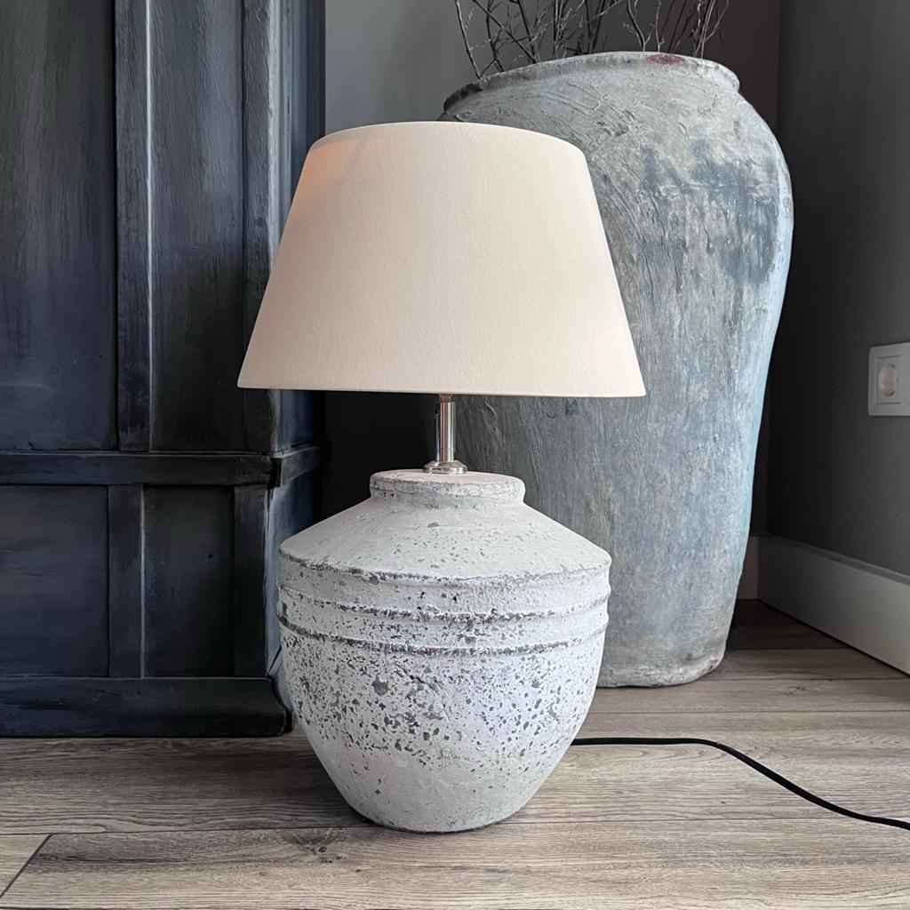 Kruiklamp met stoffen kap - landelijk en sober, Huis en Inrichting, Lampen | Tafellampen, Ophalen, Zo goed als nieuw, Stof, 50 tot 75 cm